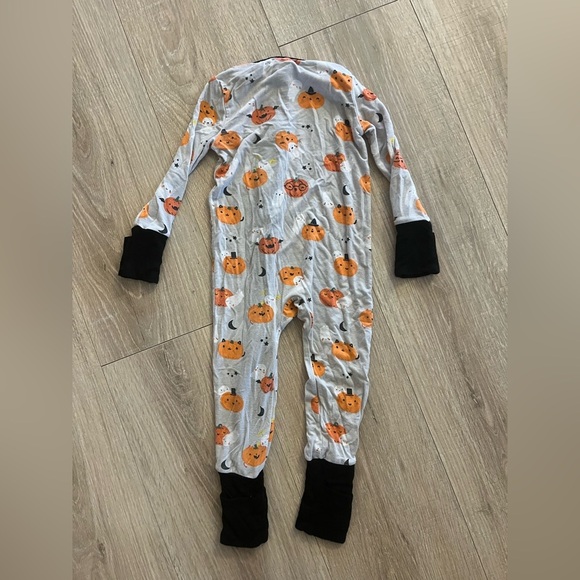 Angel Dear Bamboo Halloween Sleeper 6-12 months - Picture 2 of 3